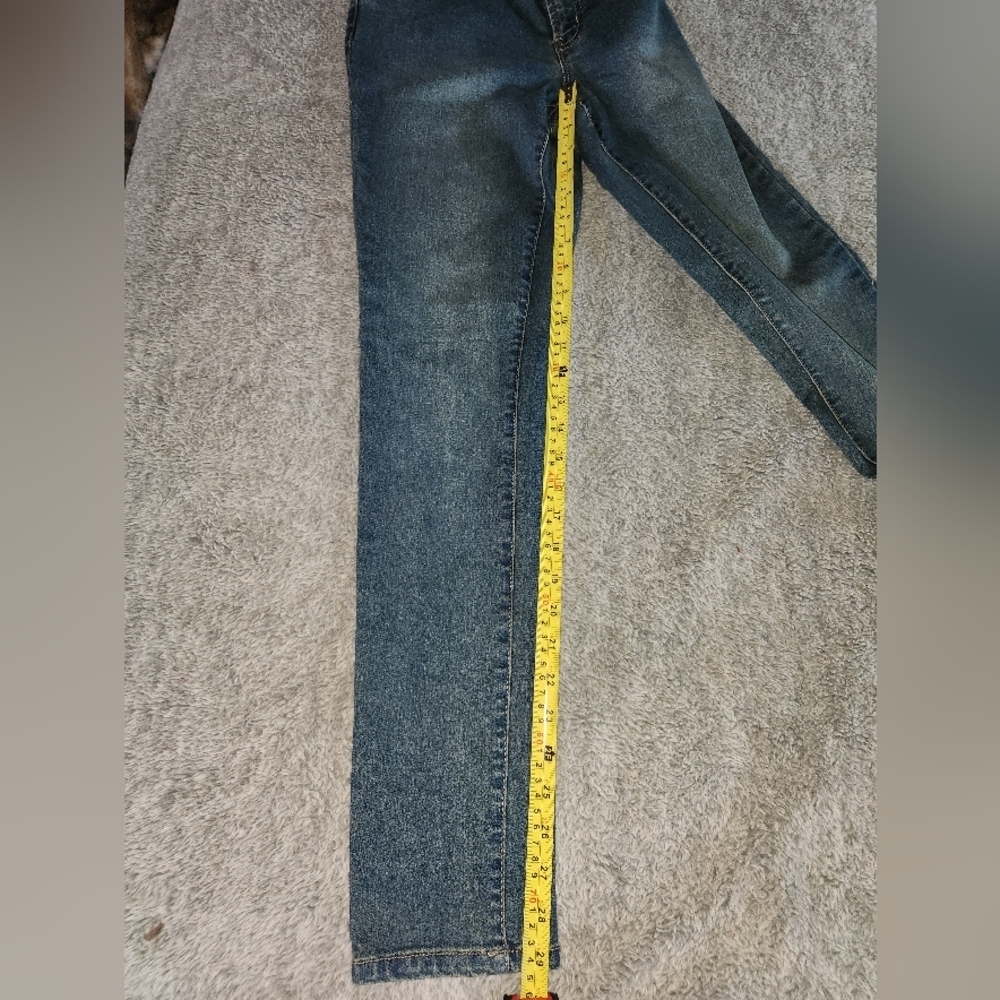 VENUS rhinestone women's denim NWOT - Picture 11 of 11